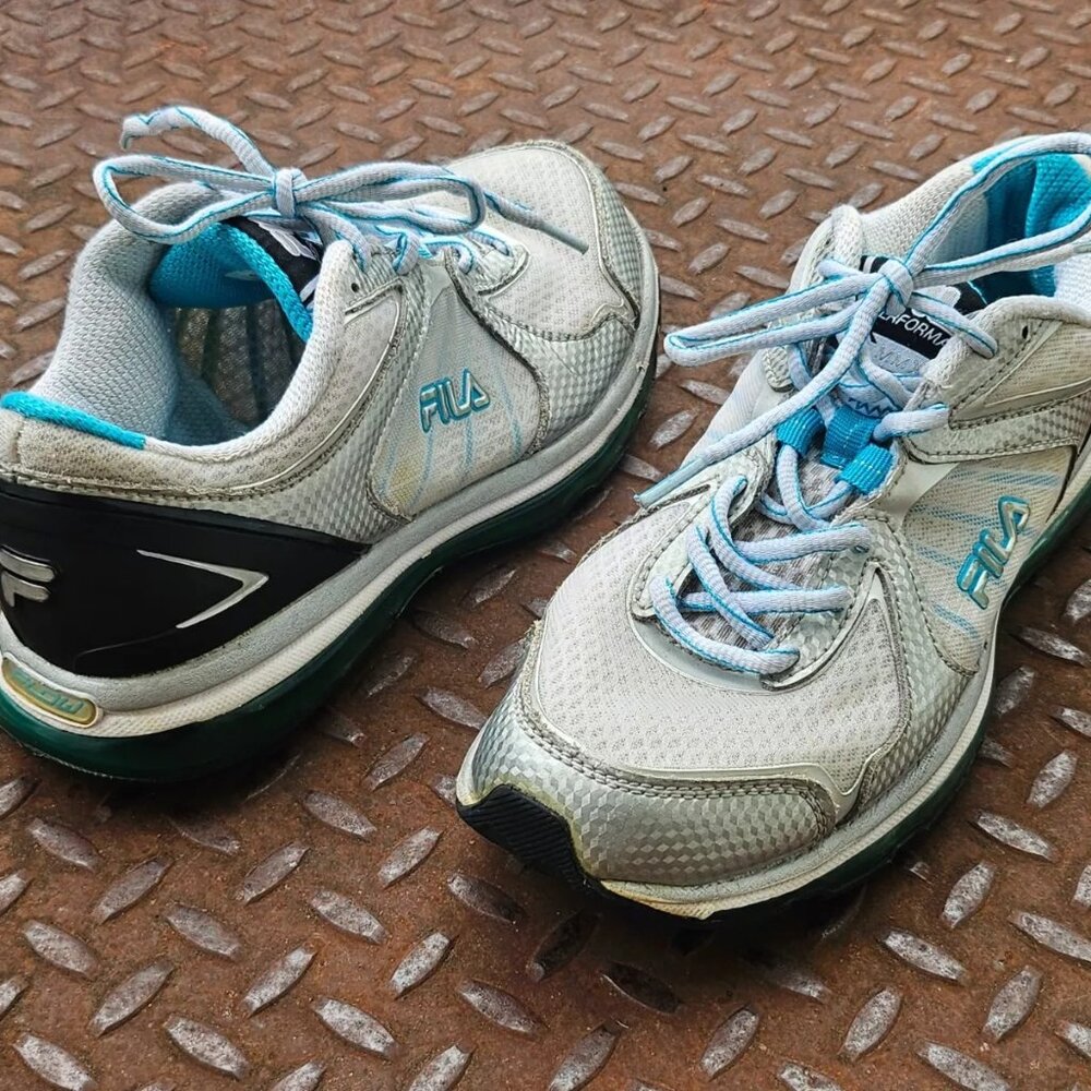 Fila Women Shoes Sport Lace Up Shoes Athletic Running Sneaker Performance Size 8